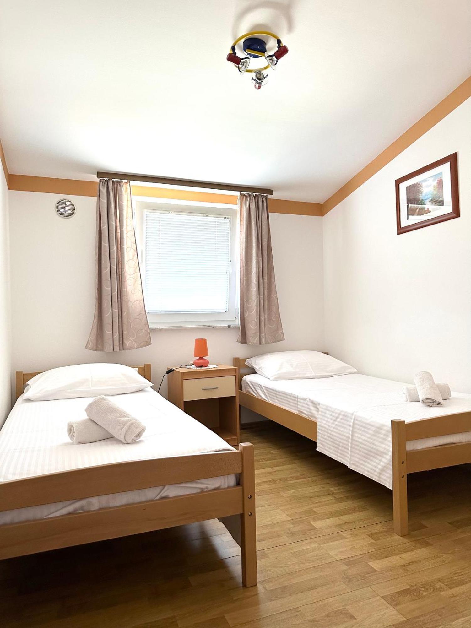 Apartmani Bermanec Вир Екстериор снимка